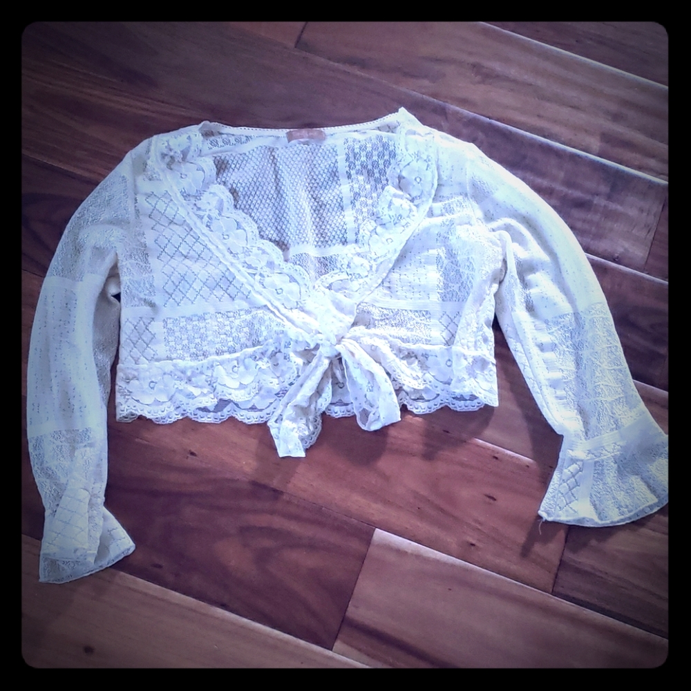 Twenty One Cover Up Size M/L sml hole in back